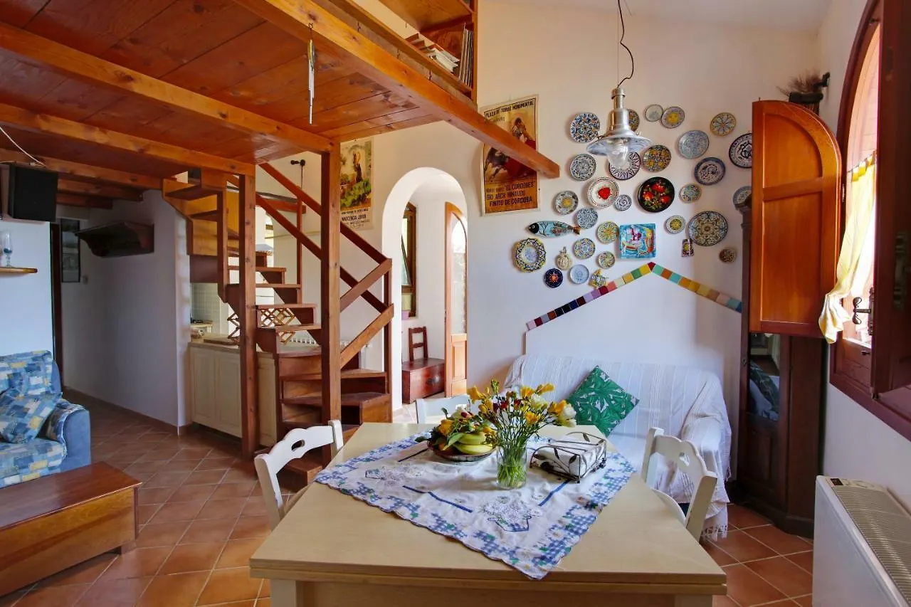 Holiday home Casa Vacanza Perla Bianca Villa Castelluzzo Italy