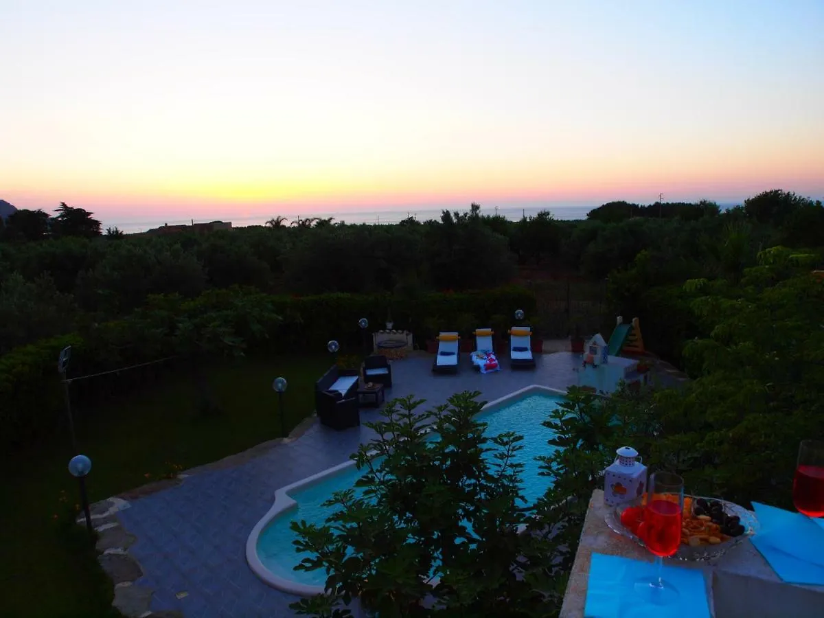 Casa Vacanza Perla Bianca Villa Castelluzzo