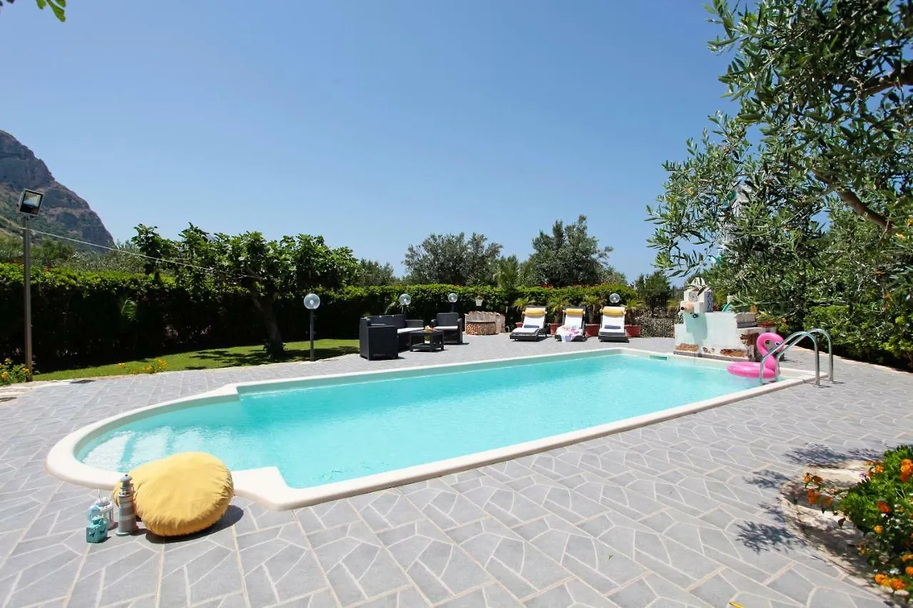 Casa Vacanza Perla Bianca Villa Castelluzzo